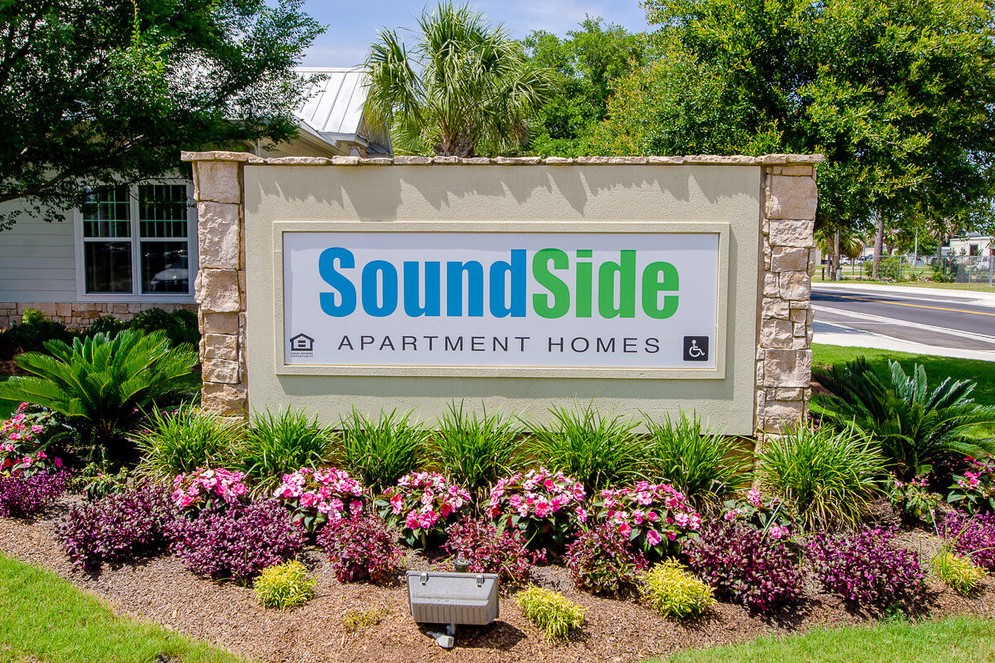 Soundside Apartments Signage