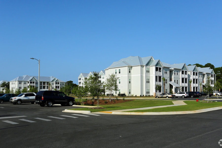 Soundside Apartments